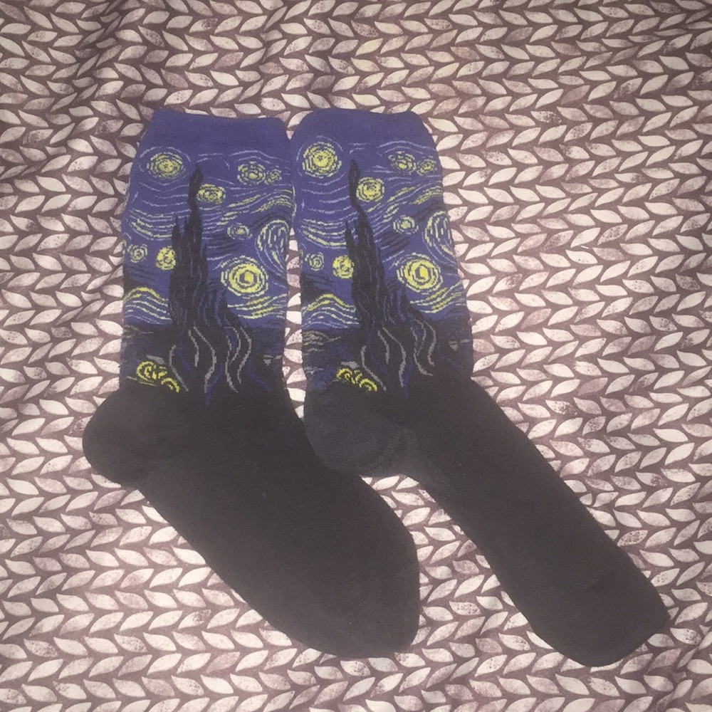 4 for 20$ starry night art socks